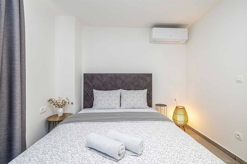 Holiday house Antica with heated pool in Lakmartin, Krk (isla)