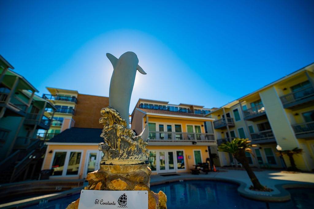 Ganze Wohnung, Poolside condo in a Beachfront complex with Beautiful Modern Upgrades in North Padre Island, Corpus Christi