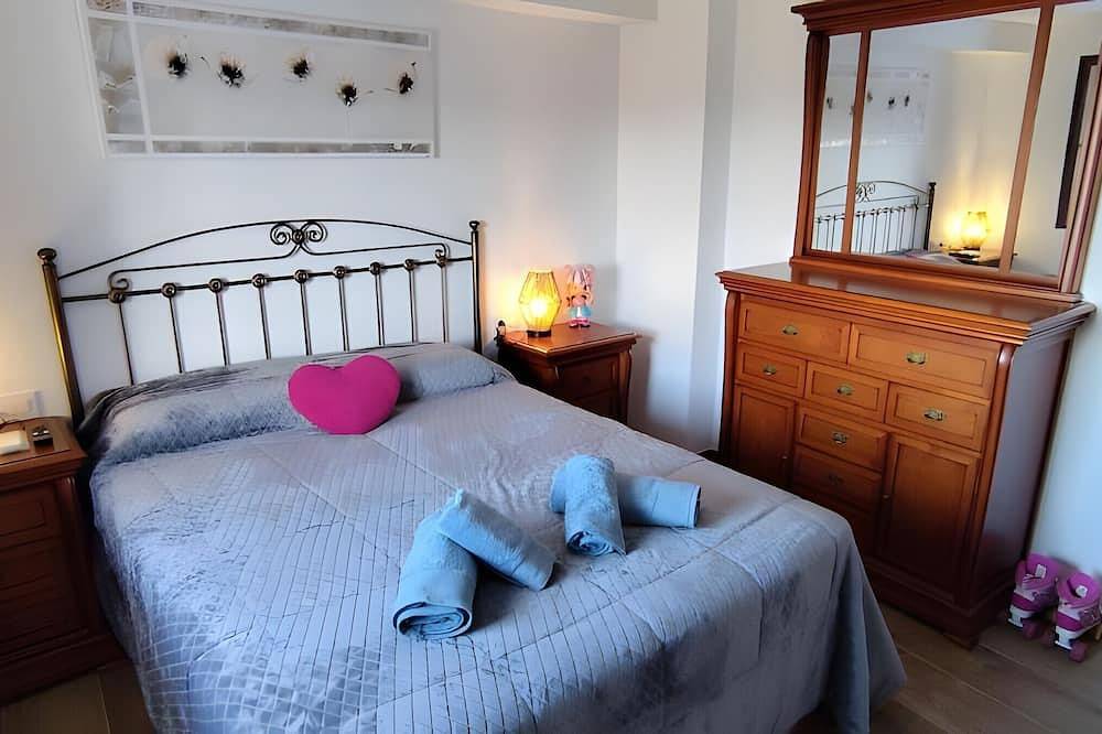 Casa Rural Martemma: Mountain Views, Private Pool & Air Conditioning in Zuheros, Sierras Subbéticas