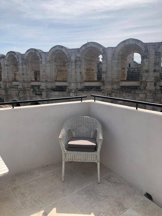 Gîte pour 4 personnes, avec vue et terrasse dans Arenes D Arles - 4