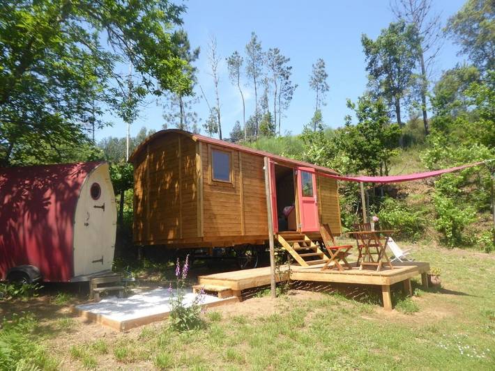 Casa de férias para 4 pessoas, com Varanda e Terraço e ainda Jardim and Vista para o lago em Pedrógão Grande