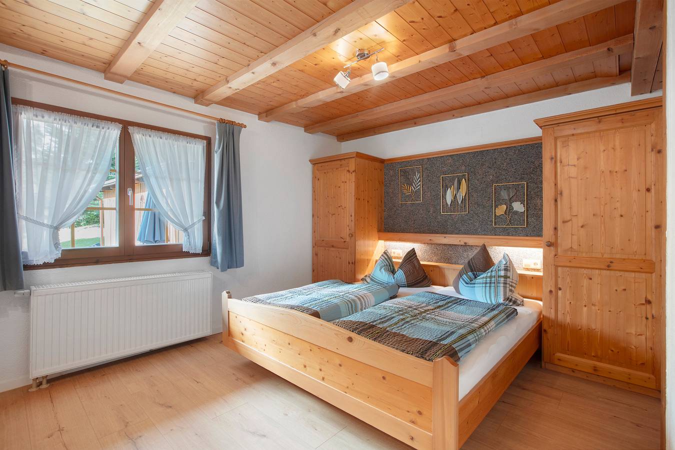 Entire apartment, Apartment 2 with Shared Garden, Balcony and Wi-Fi in Suedlicher Schwarzwald, Todtmoos