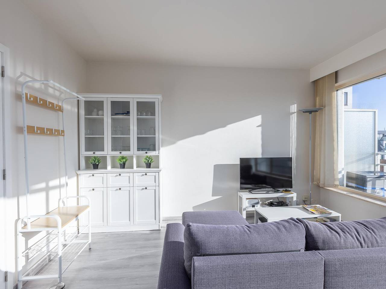 Studio moderne et rénové avec vue dégagée. in Middelkerke, Côte belge