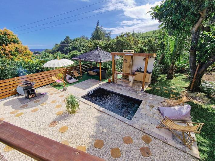 Villa pour 8 personnes, avec jacuzzi ainsi que jardin et piscine, adapté aux familles - 1