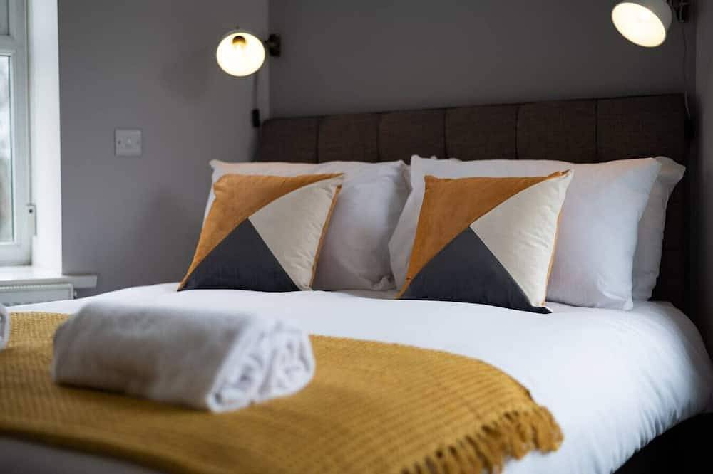 Appartamento intero, Contractor Base • Kitchen • Parking Included in Swansea, Swansea e dintorni