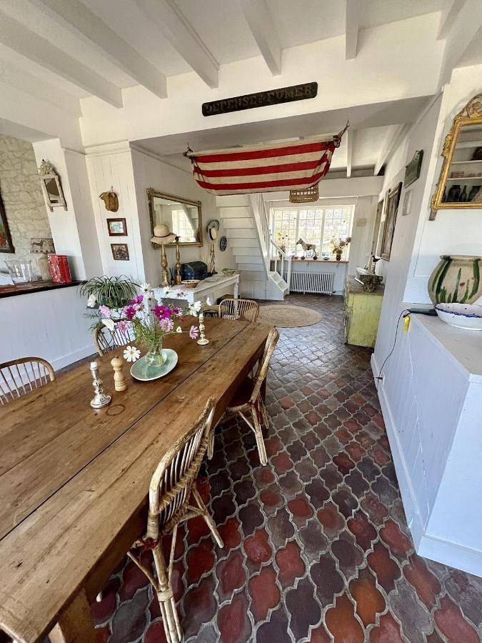 Location de vacances pour 10 personnes, avec jardin ainsi que vue et piscine dans Montils - 3