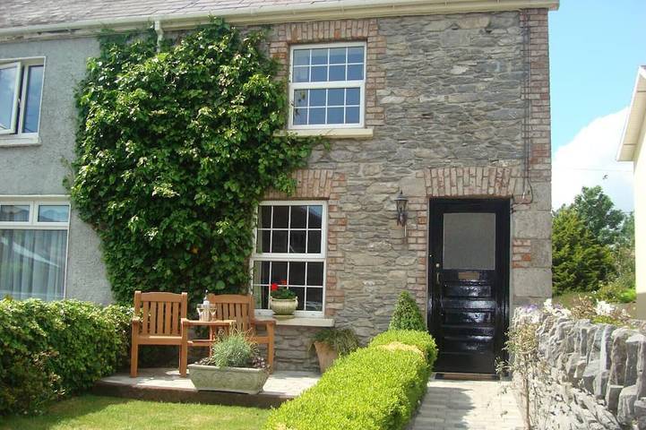 Cottage for 4 people, with garden and terrace in Kenmare