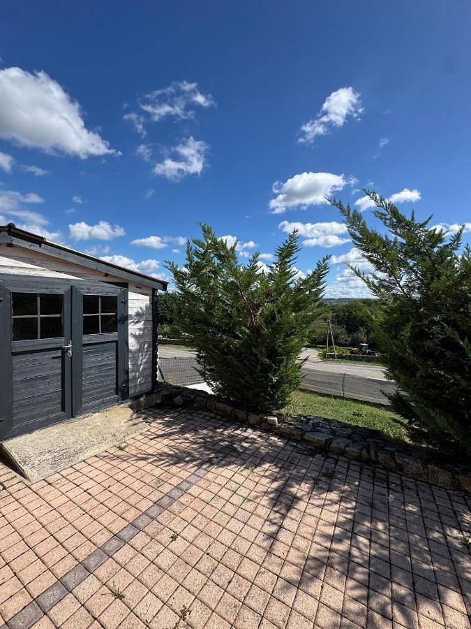 Gîte pour 9 personnes, avec terrasse, animaux acceptés à Chavanay - 4