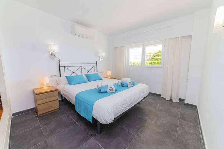 Ganze Wohnung, Apartamento Beachfront Sonrisas in Playa de Alcúdia, Alcúdia