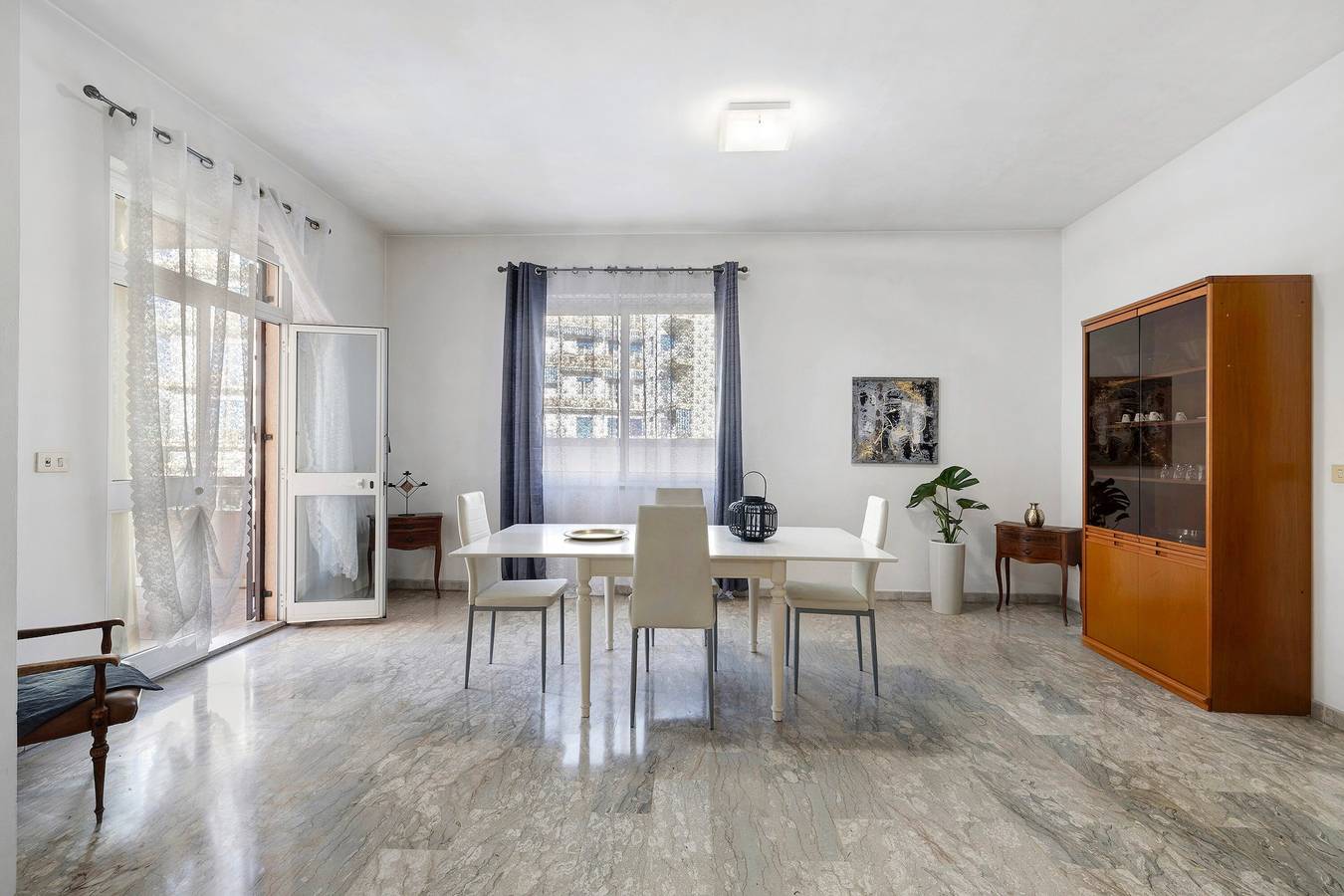 Apartamento entero, Apartamento 'Casa Rosa' con terraza privada y Wi-Fi in Loano, Riviera di Ponente
