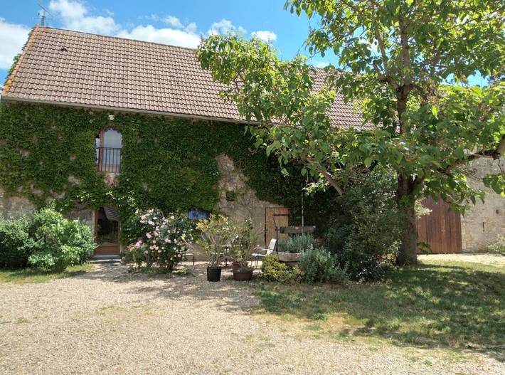 Chambre d’hôte pour 6 personnes, avec Terrasse et Jardin dans le Cher