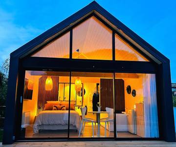 Chambre d’hôte pour 2 personnes, avec jacuzzi ainsi que terrasse et jardin à Souvigné