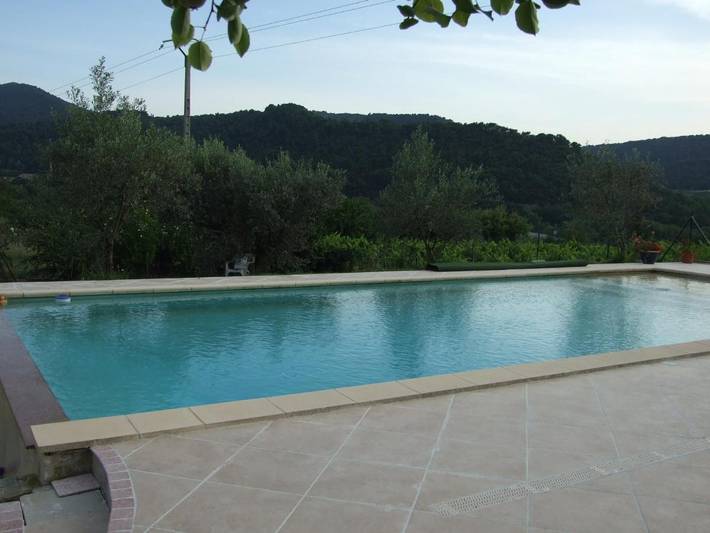 Gîte pour 4 personnes, avec jardin et piscine ainsi que vue et terrasse à Saint-Marcellin-lès-Vaison - 2