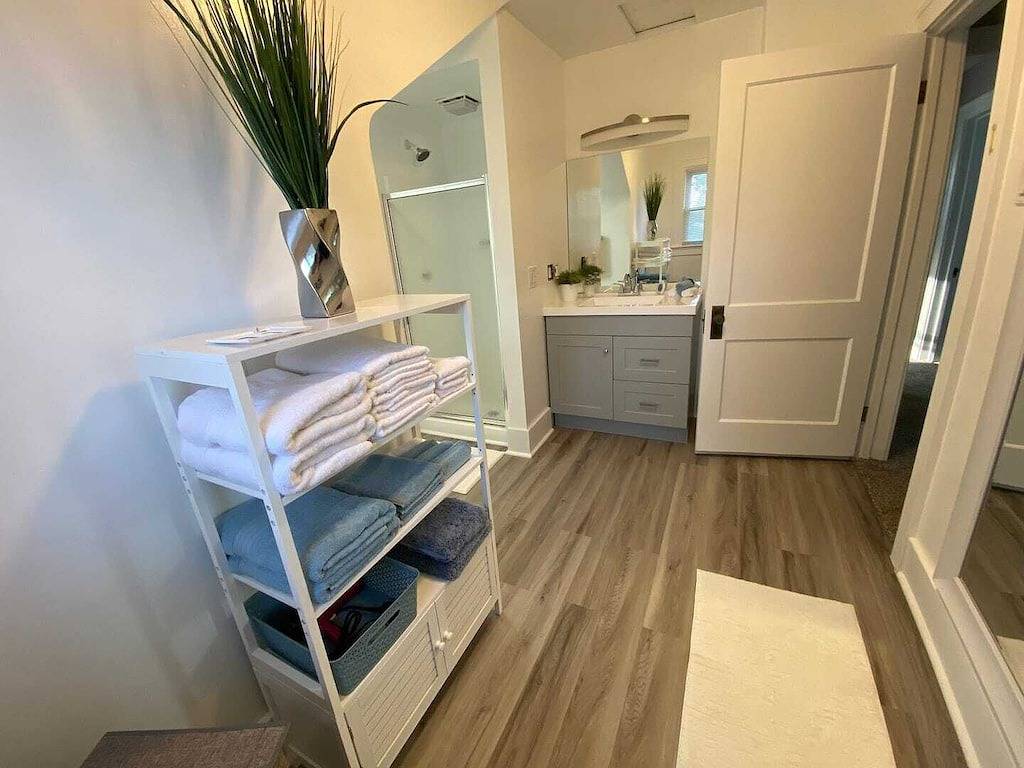 Gorgeous Colonial Home Game-room in basement. in Lake St. Clair