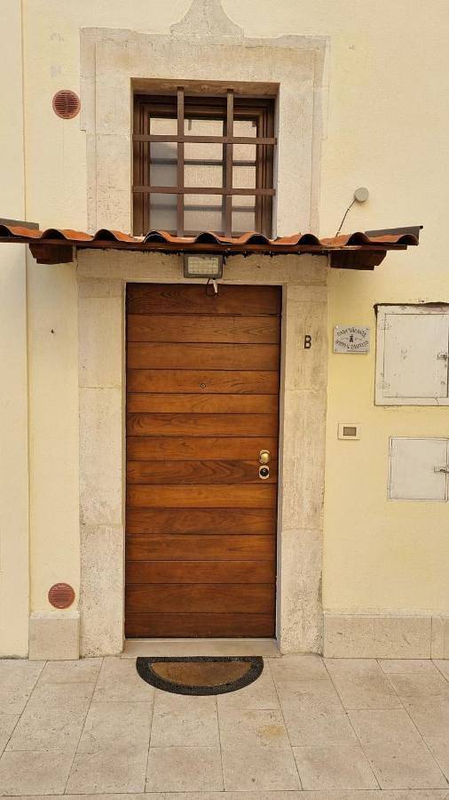 Location de vacances pour 5 personnes, avec Balcon ainsi que Terrasse et Vue à Capestrano - 4