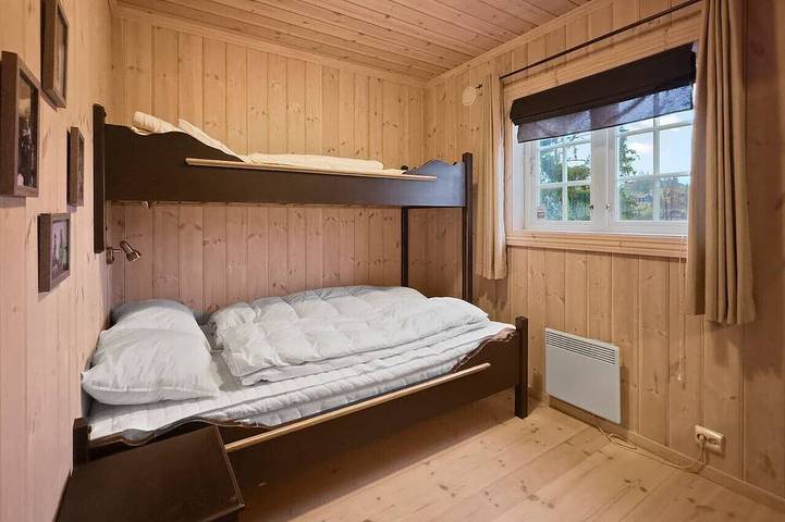 Mountain Cabin in Aurdal  Fireplace  Sauna 1000m in Nord-Aurdal