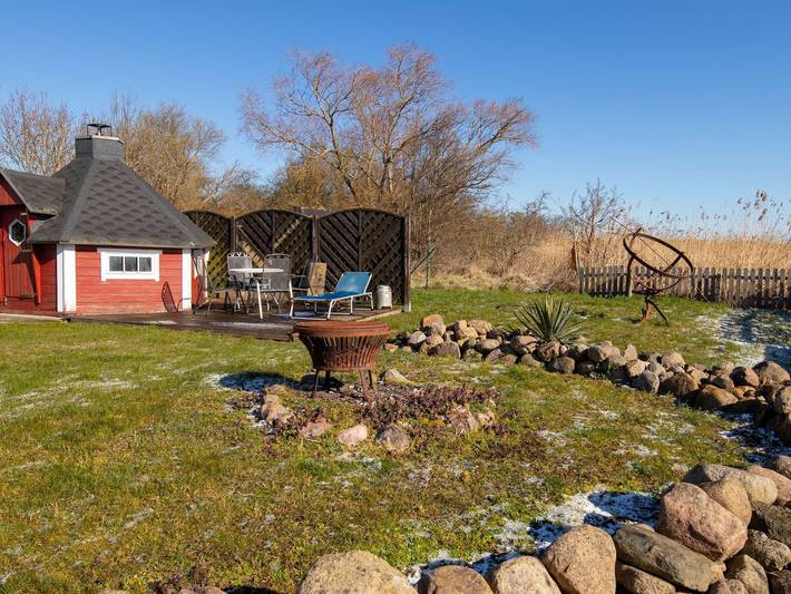 Hotel für 3 Personen, mit Seeblick und Balkon sowie Ausblick und Garten, mit Haustier in Wiek - 4