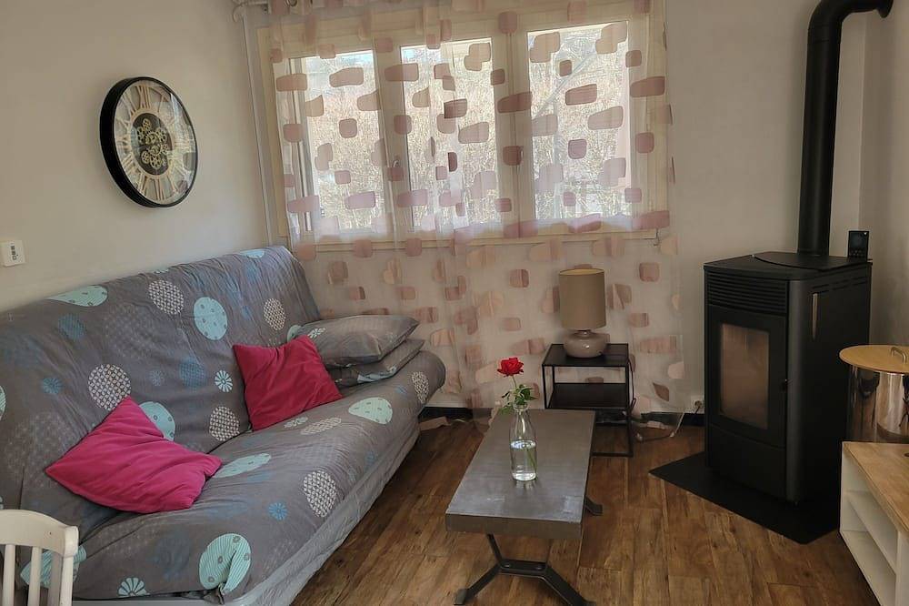 Entire apartment, Leauma apartment in Guillestre, Briançon region