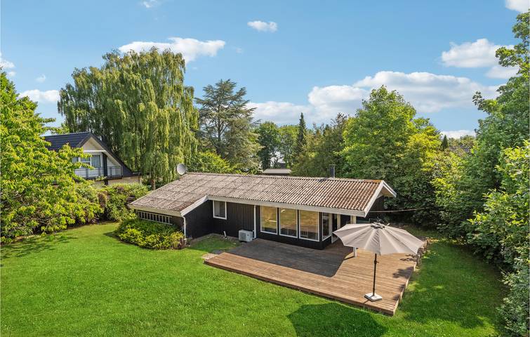 Ferienhaus für 6 Personen, mit Terrasse und Garten in Mørkholt