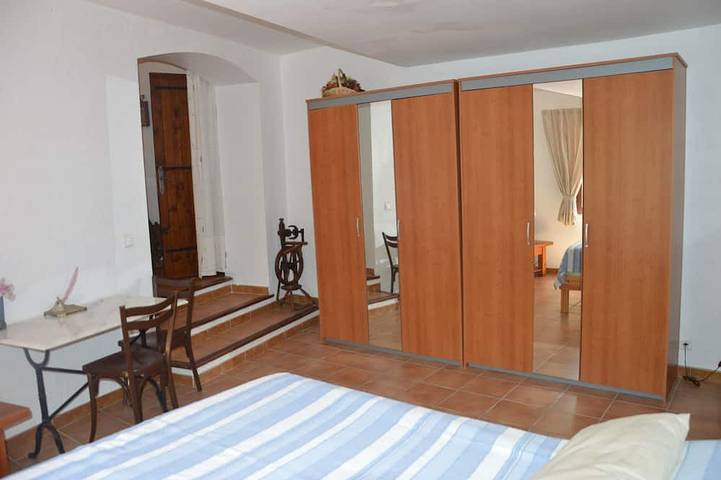 Gîte pour 2 personnes, avec balcon ainsi que jardin et piscine à La Gaude - 3