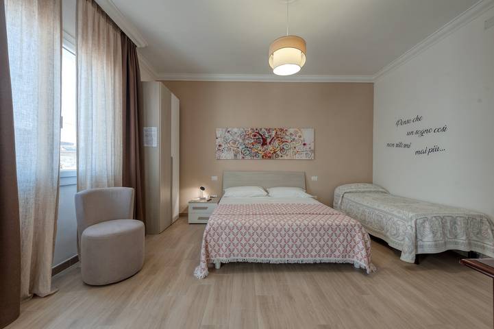 Room 'Nel Blu Dipinto Di Blu' with Shared Terrace, Wi-Fi and Air Conditioning in Squinzano, Lecce Province