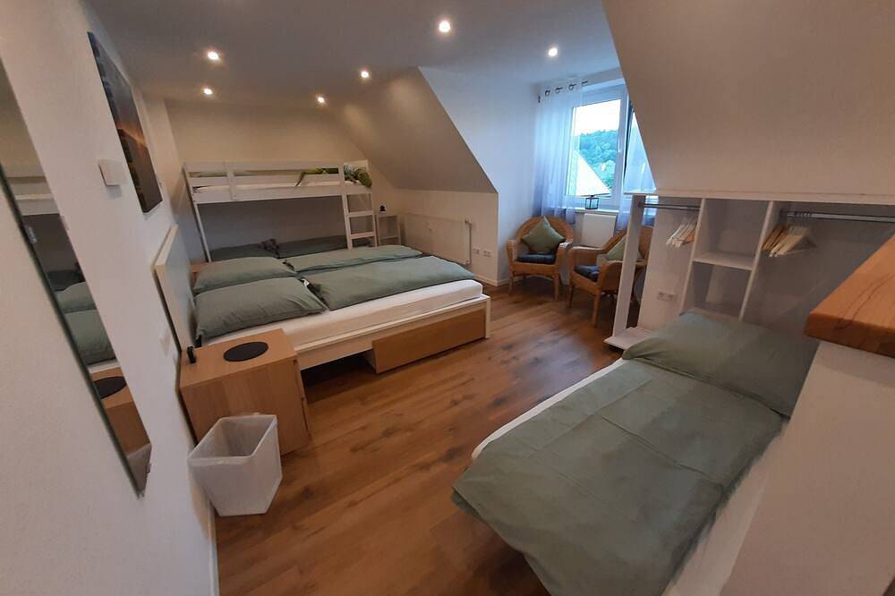 Ganze Wohnung, Gästehaus Buberl, nahe Legoland und Skylinepark in Krumbach (Schwaben), Bayerisch Schwaben