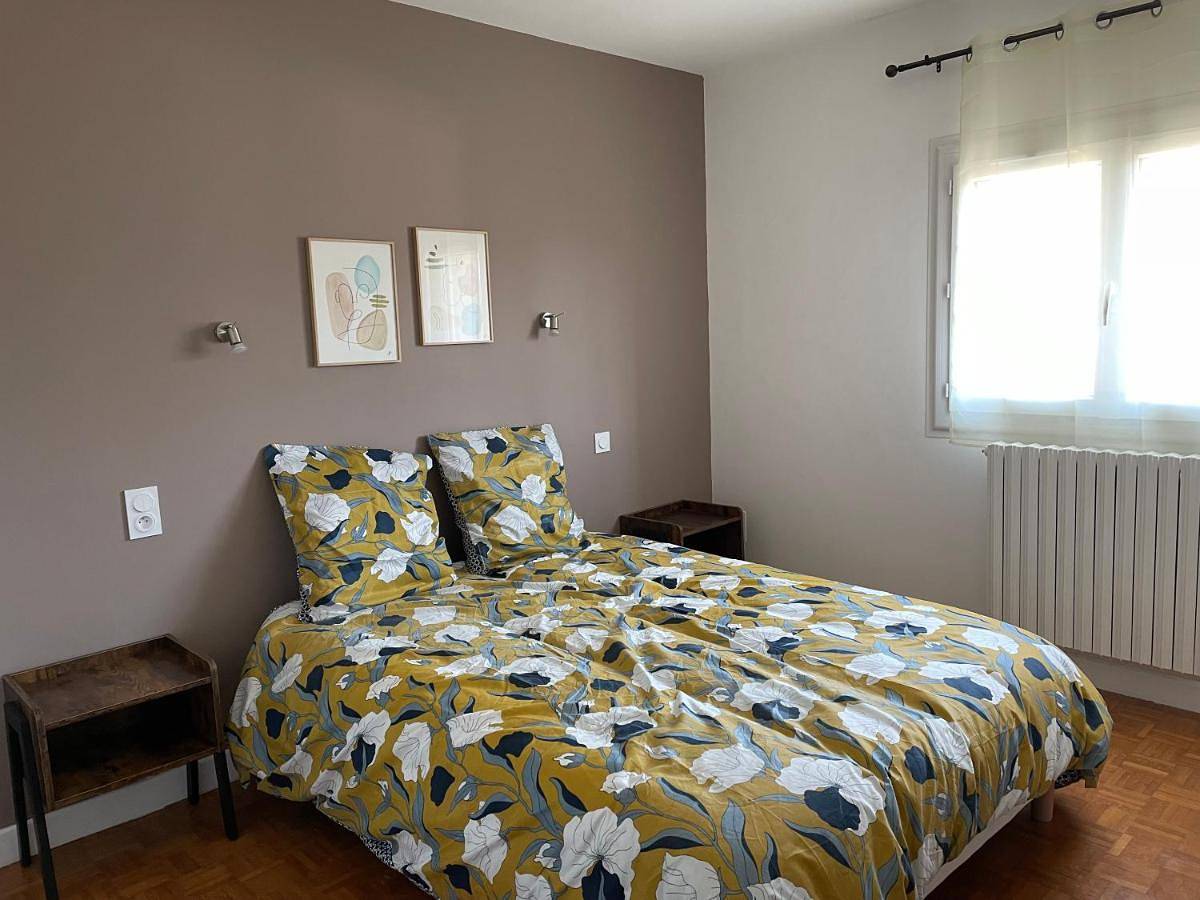 Appartement entier, Three-Bedroom Apartment in Gramat, Quercy