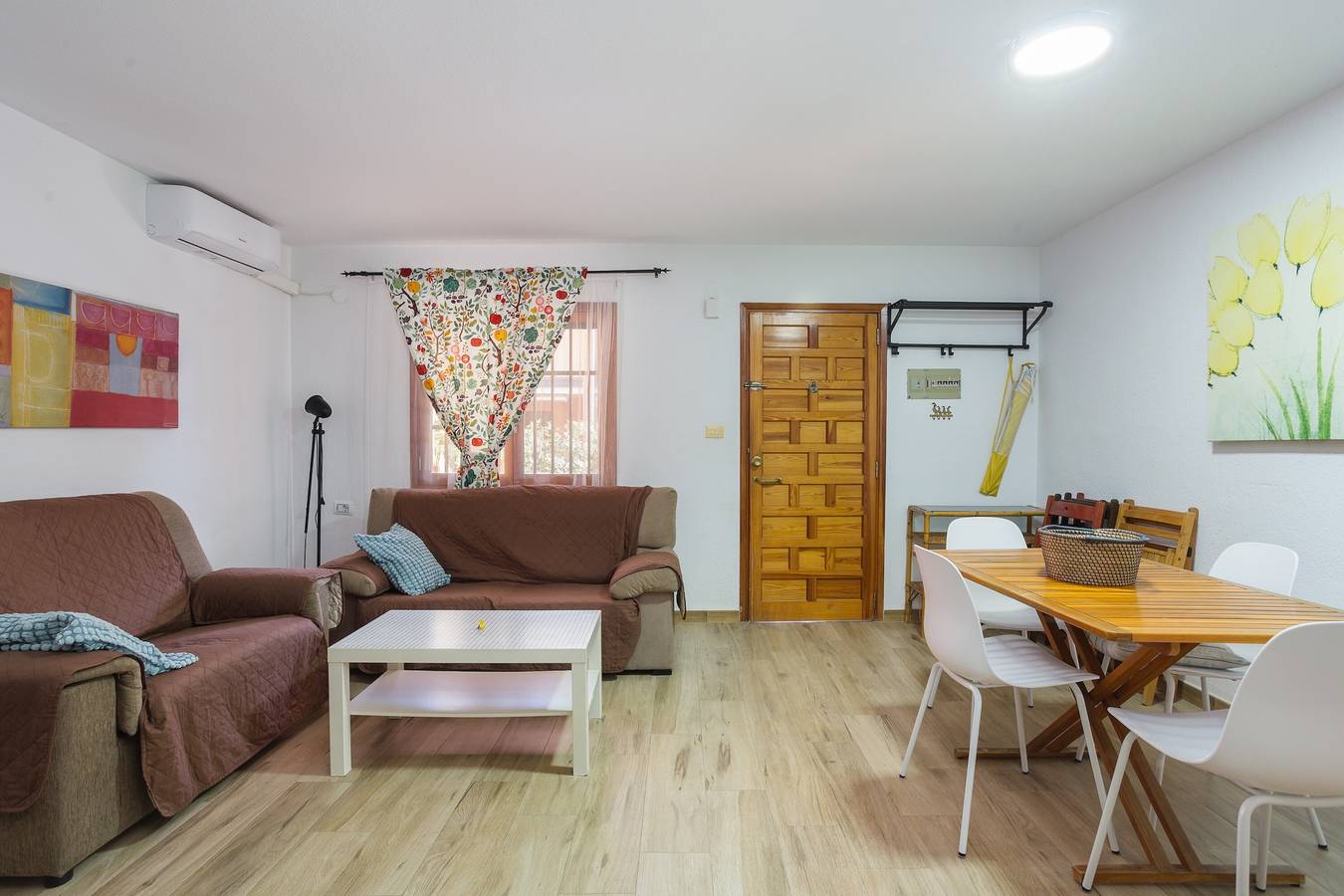 Bungalow 'Adosado Mareny Blau' com Piscina Partilhada, Wi-Fi e Ar Condicionado in Sueca, Costa de Valência