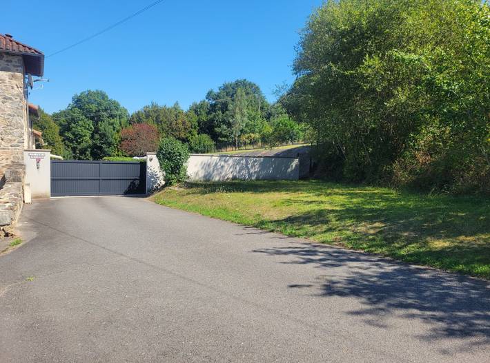 Gîte pour 4 personnes, avec jardin et piscine dans Haute-Vienne - 2