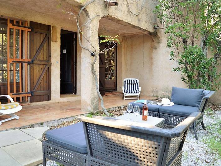 Ferme pour 6 personnes, avec Balcon ainsi que Terrasse et Jardin dans le Var