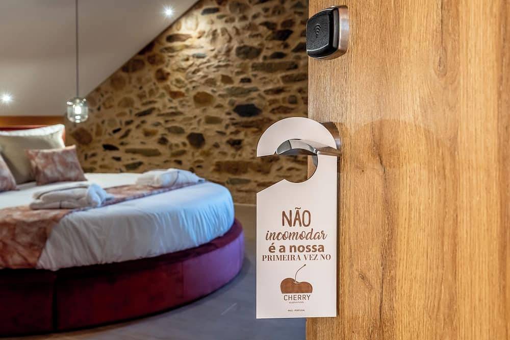 Cherry Suite - Deluxe Suite in Paul (Covilhã), Aldeias de Xisto