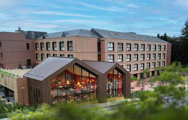 Hôtel pour 4 personnes, avec terrasse