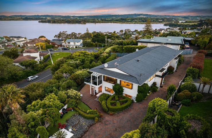 Ganze Wohnung, Boutique-Apartment mit Meerblick, Sonne und Wohnen im Freien in Howick, Auckland Council