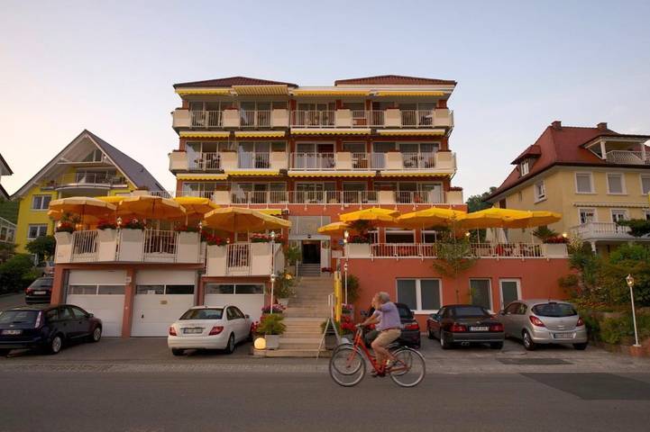 Hotel, mit Terrasse und Garten sowie Sauna in Meersburg