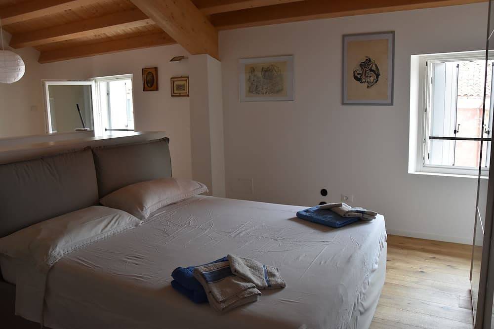 Delightful holiday home in the historic center a few meters from the sea in Caorle, Venice Province