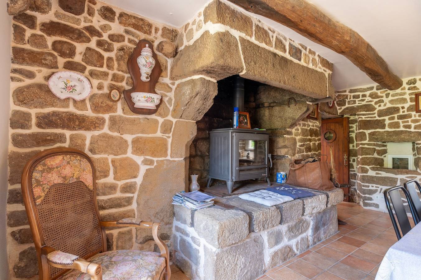 Appartement entier, Appartement 'Ker Mané Teviec' avec terrasse partagée, jardin partagé et Wi-Fi in Erdeven, Côte des Mégalithes