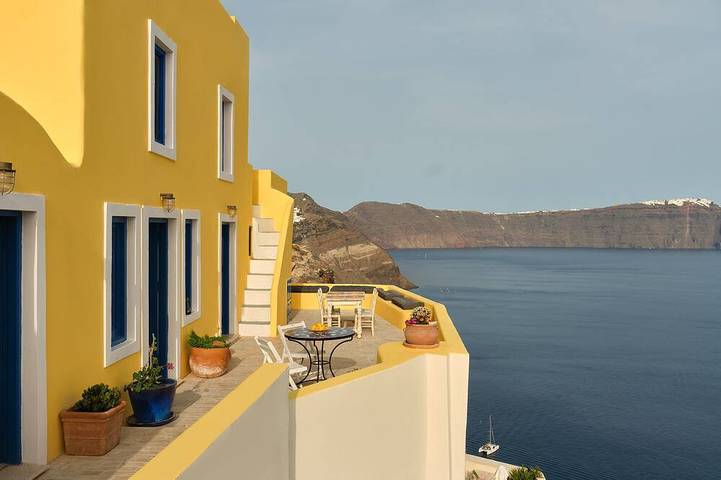 Villa for 10 people, with balcony in Oia