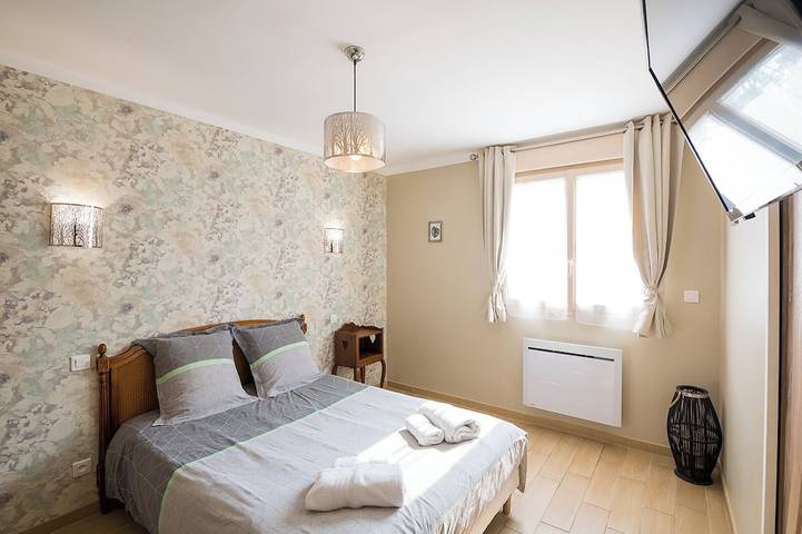 Location de vacances pour 12 personnes, avec terrasse et jardin à Dormans - 4