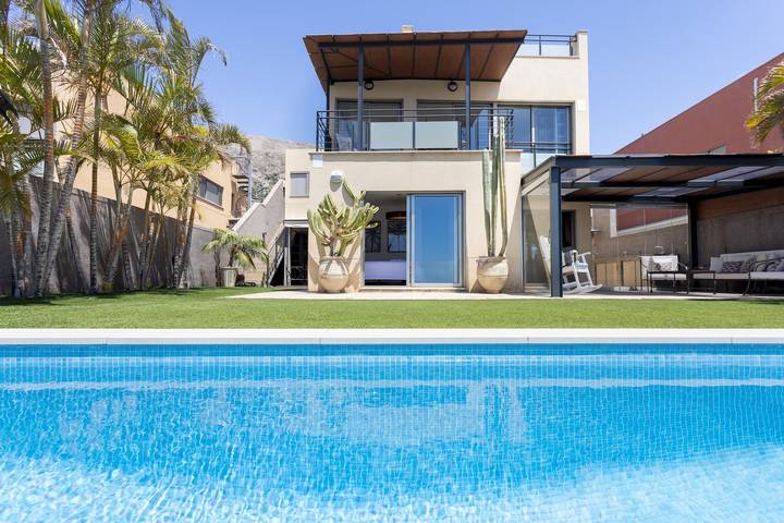 Casa rural para 8 personas, con Terraza además de Jardín y Piscina en Santa Cruz de Tenerife