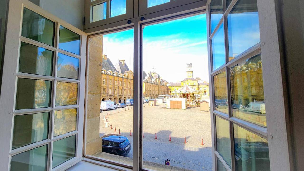 Appartement entier, Three-Bedroom Apartment with View in Charleville-Mézières, Ardennes