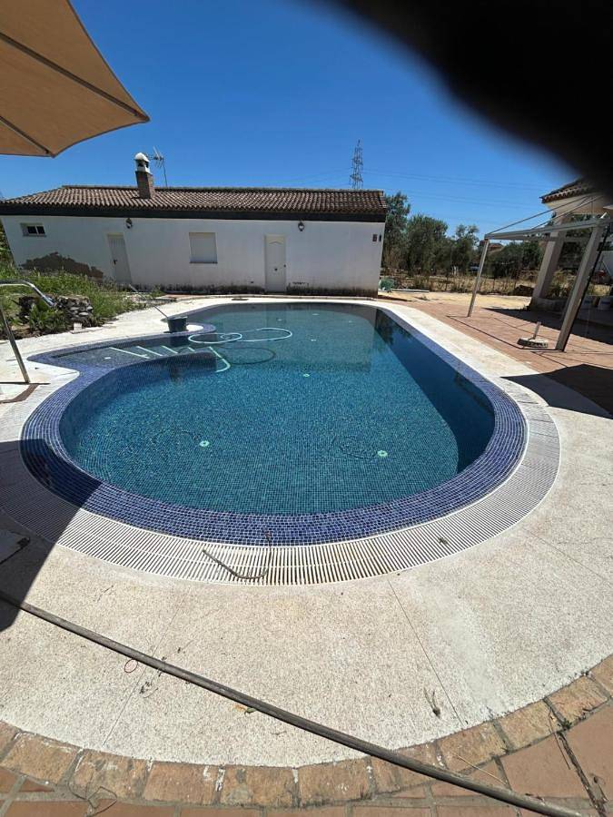 Casa de vacaciones para 10 personas, con Balcón y Jacuzzi además de Terraza y Piscina en Córdoba - 4