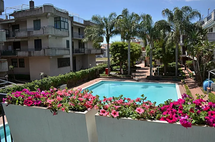 Ferienwohnung für 4 Personen, mit Ausblick und Pool sowie Terrasse, mit Haustier - 1