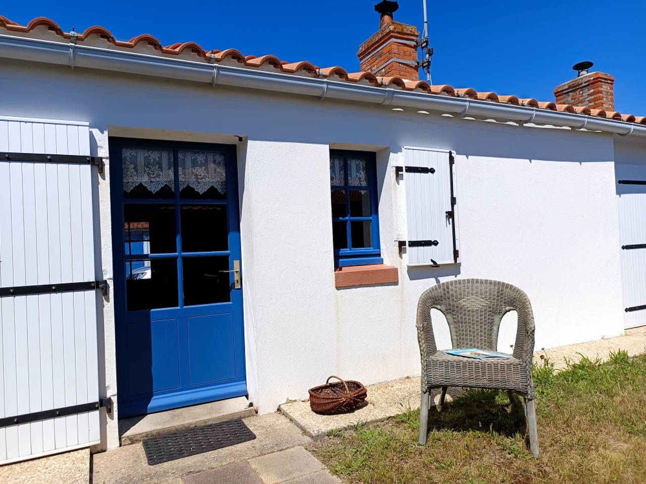 Maison vendéenne avec jardin clos, plage à 700m, animaux admis - 4 pers in Notre-Dame-de-Monts, Vendée