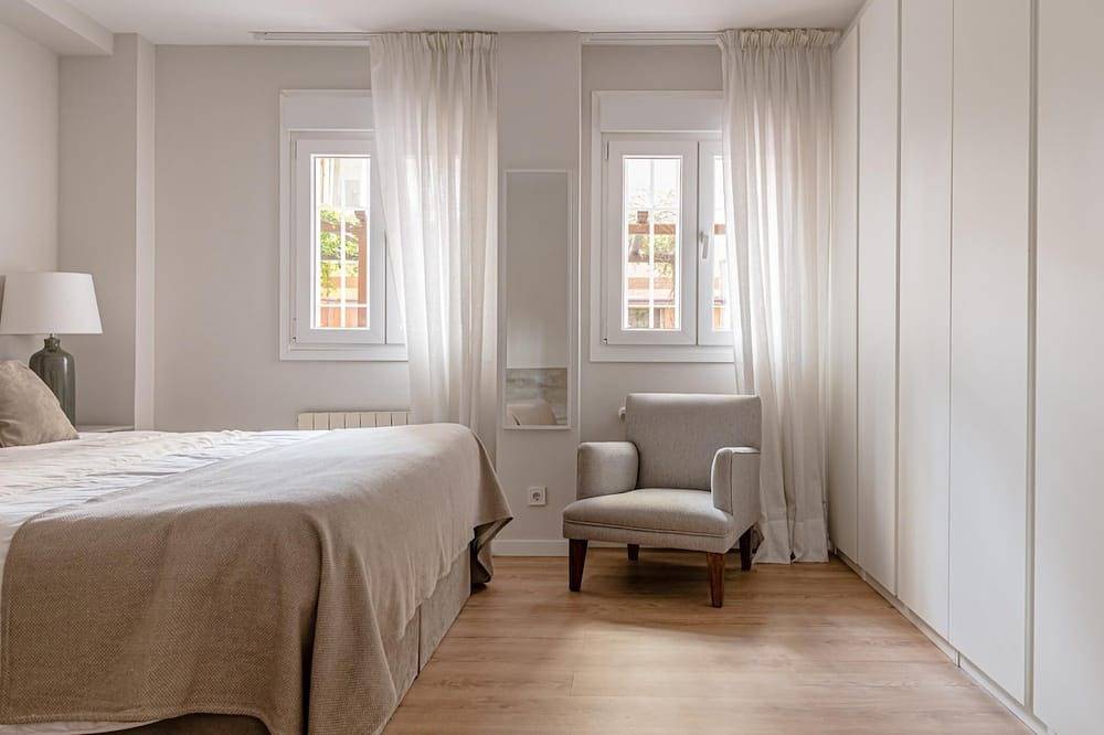 Apartamento entero, Avenida América - Apartamento confortable, junto a la estación in Chamartín (Madrid), Madrid