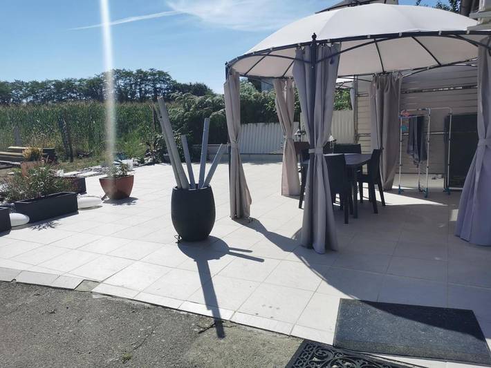 Gîte pour 4 personnes, avec piscine ainsi que jardin et vue à Seyresse - 3