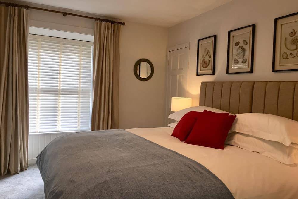 Entire apartment, Ground Floor garden apartment only a few steps from the shore. in Anstruther, Fife region