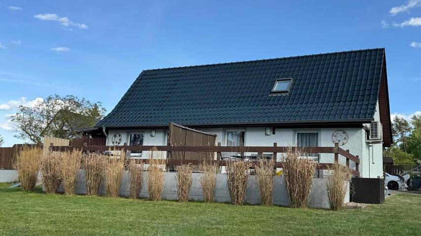 Ferienwohnung für 4 Personen, mit Terrasse und Garten sowie Seeblick in der Feldberger Seenlandschaft