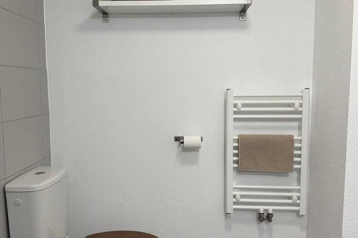Appartement entier, Joli studio rénové à 10 min du centre de Bordeaux in Cenon, Région de Bordeaux