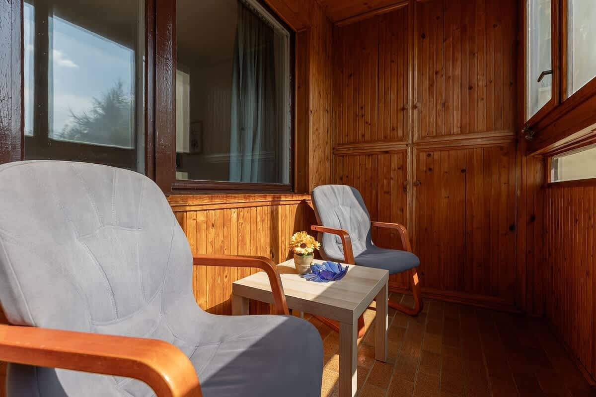Cały apartament, Cozy Apartment with Balcony | 2 Bedrooms | Workspace. in Bemowo, Warszawa
