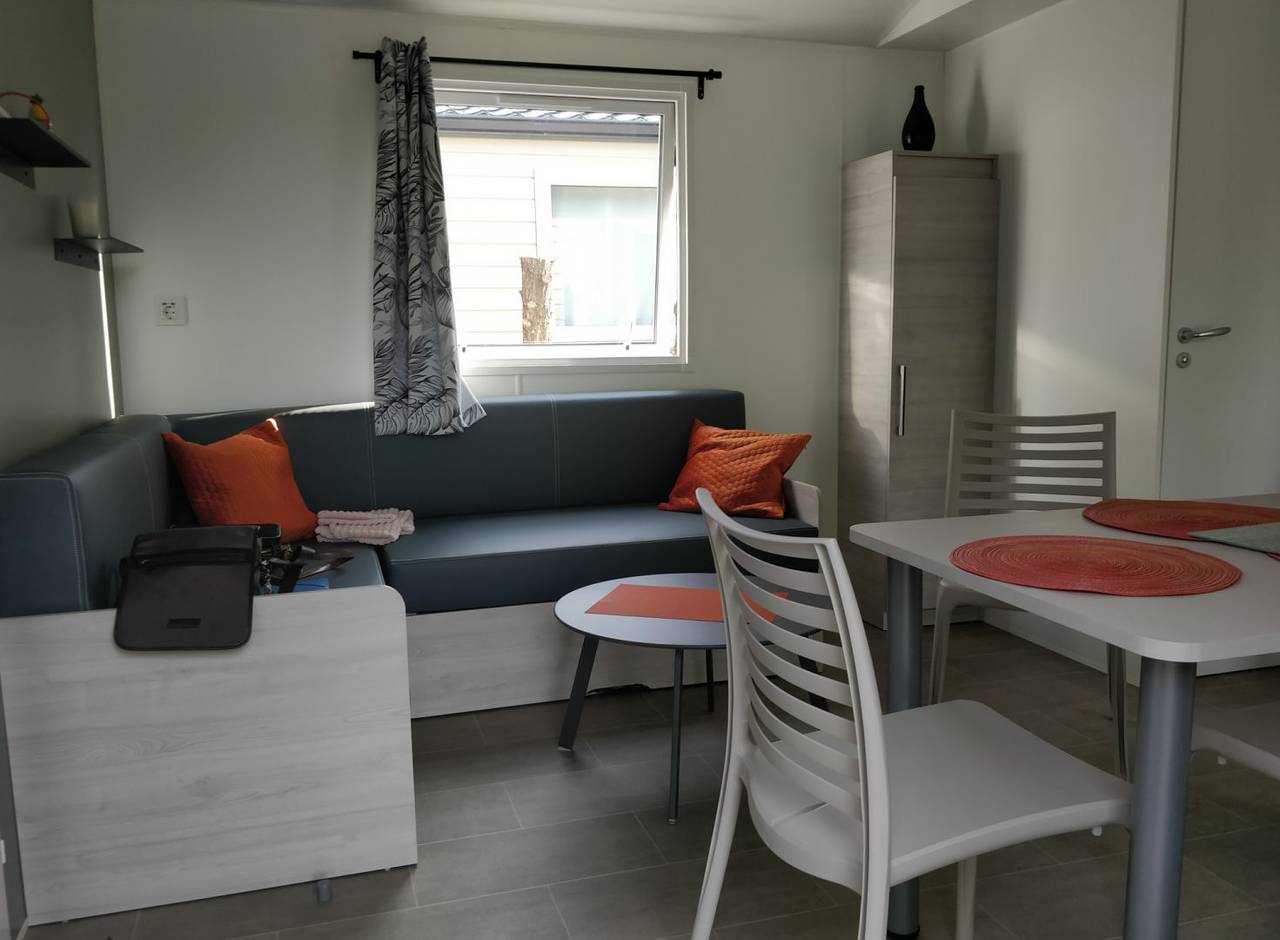 Ardèche - Location mobil-home 4/6 personnes dans camping *** in Saint-Julien-en-Saint-Alban, Privas